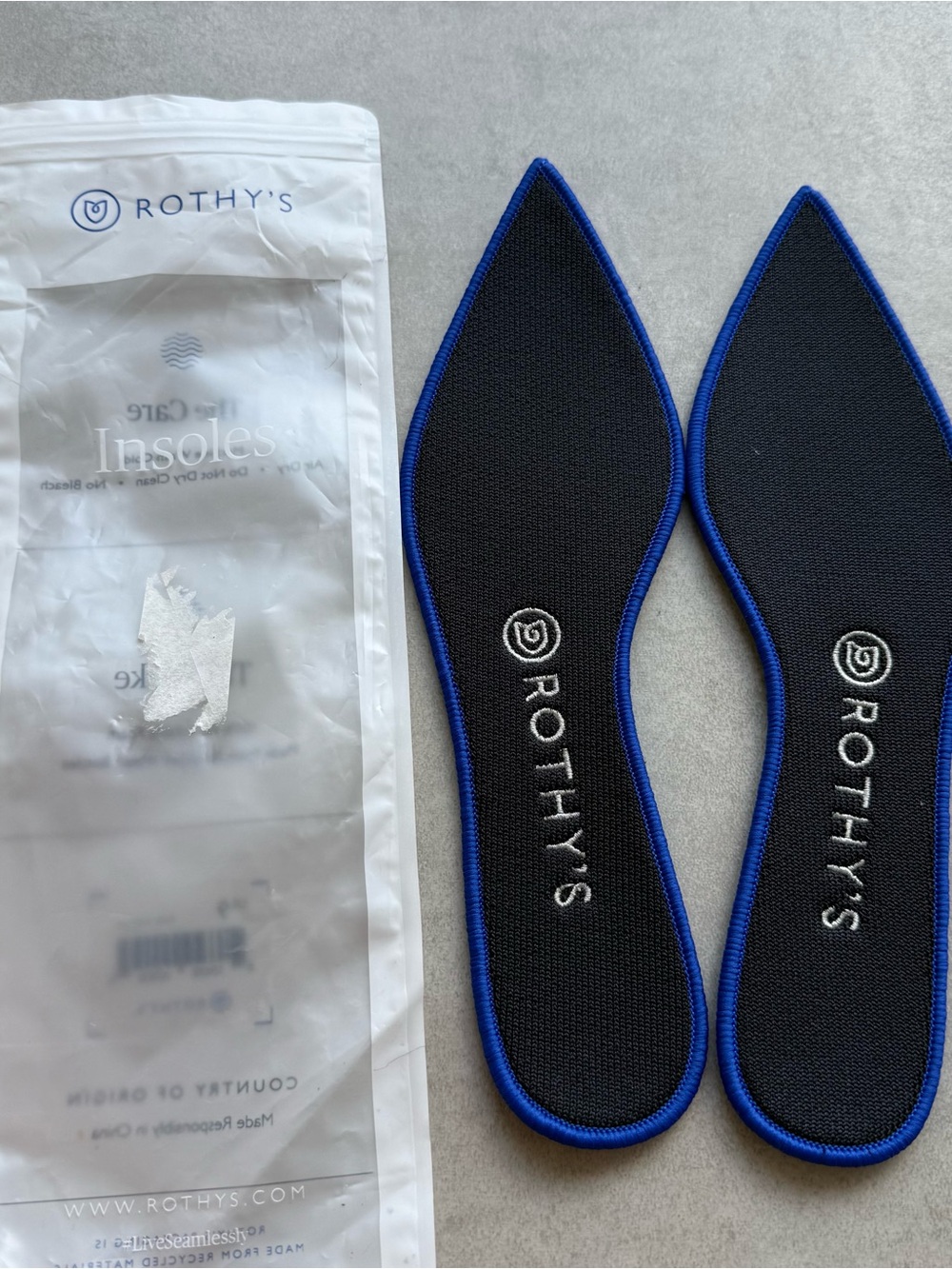 Rothy’s insoles Replace logo SZ 9 pointed logo NWt black blue